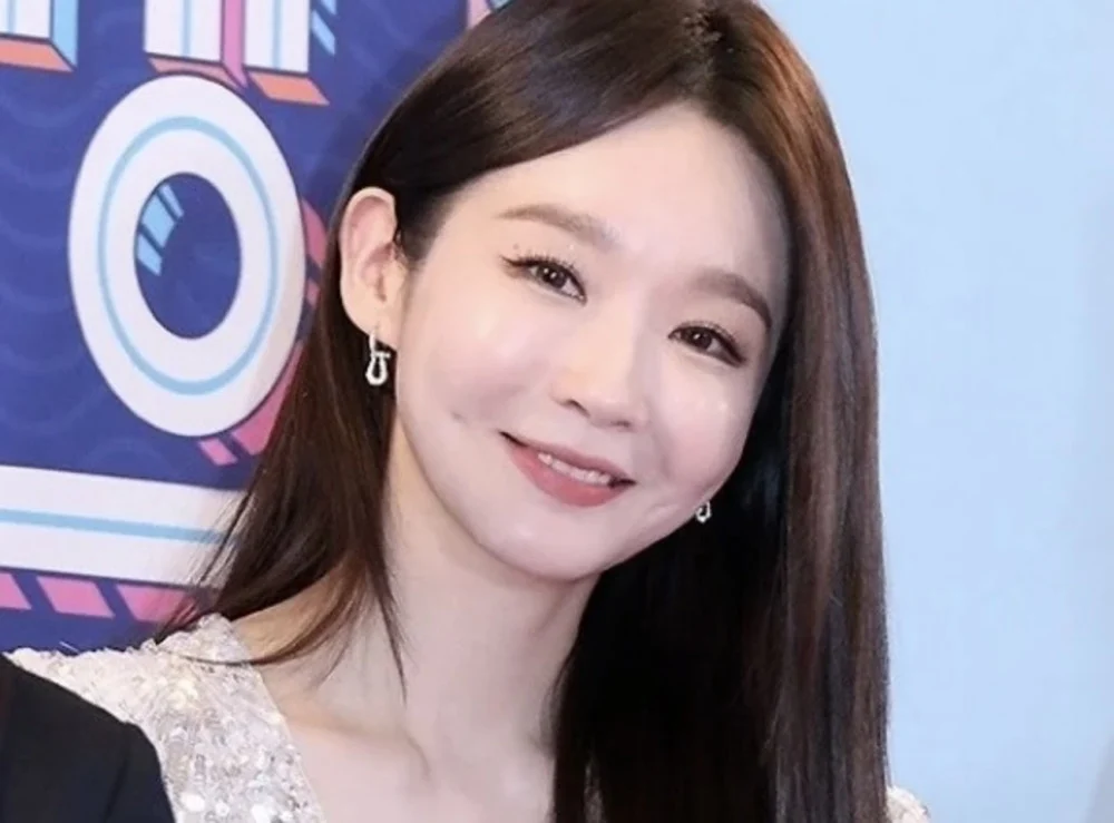 Davichi’s Kang Min Kyung Denies Involvement in “Injection Aunt” Controversy - SukaKpop.com - Kpop and Korean Drama Top News