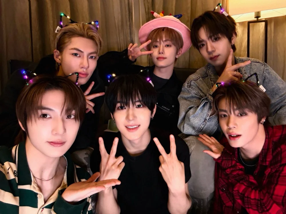 NouerA Opens Up With Heartfelt Stories Around the Campfire in “What’s Up NouerA!” - SukaKpop.com - Kpop and Korean Drama Top News NouerA Opens Up With Heartfelt Stories Around the Campfire in “What’s Up NouerA!” - SukaKpop.com - Kpop and Korean Drama Top News