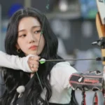 IVE’s Wonyoung Mesmerizes Fans in Lovely Santa Girl Mini-Dress Outfit - SukaKpop.com - Kpop and Korean Drama Top News