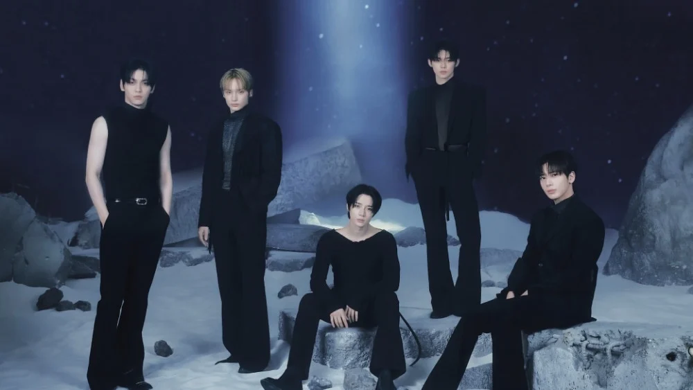 TXT to Release Japanese Single “Sending Secret Signals (SSS)” Featuring HYDE – A Powerful Cross-Genre Collaboration - SukaKpop.com - Kpop and Korean Drama Top News